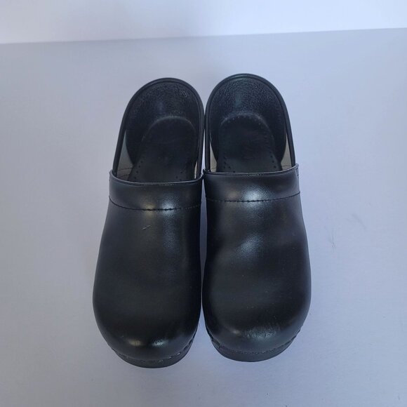 Dansko Professional Comfort and Support Clog Shoes. Size US 10.5/EU 41 - Picture 2 of 8